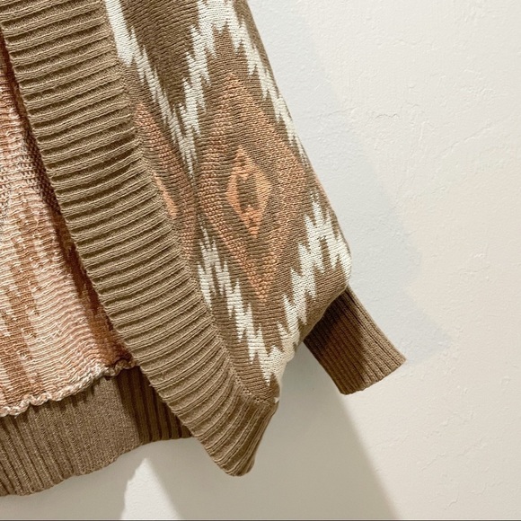 TOBI Women’s Beige Multi Tribal Aztec Knit Cocoon Cardigan Sweater - Picture 4 of 8